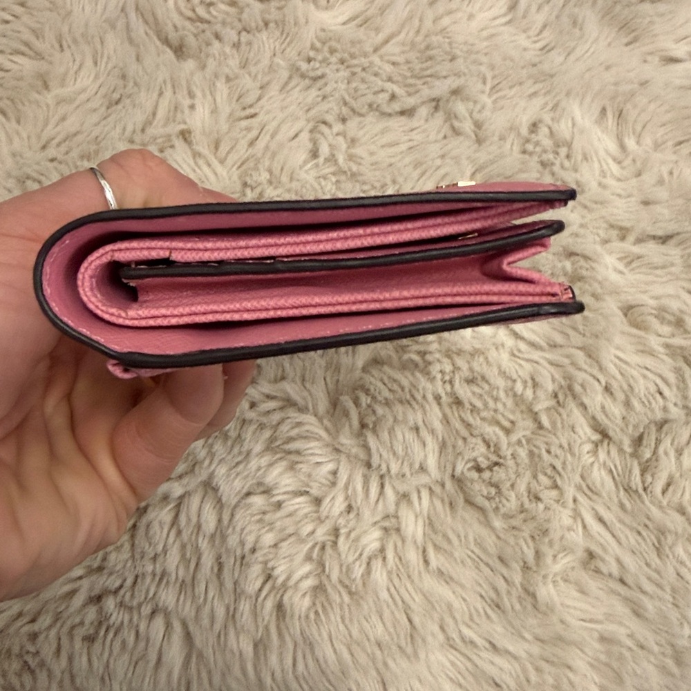 ✨Michael Kors Pink Pebbled Leather Bifold Wallet✨ - Picture 11 of 13